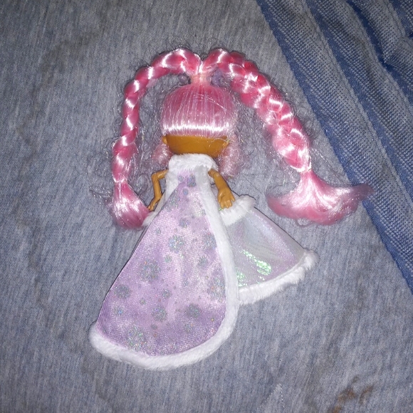 Shopkins Shoppies Special Edition Wynter Frost Doll. No Box - Picture 2 of 3